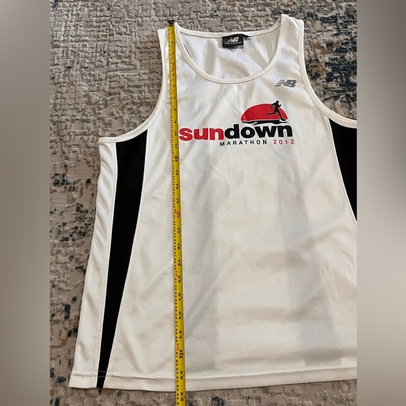 New Balance Singapore Sundown Marathon Running Singlet Tank Top - Picture 6 of 6